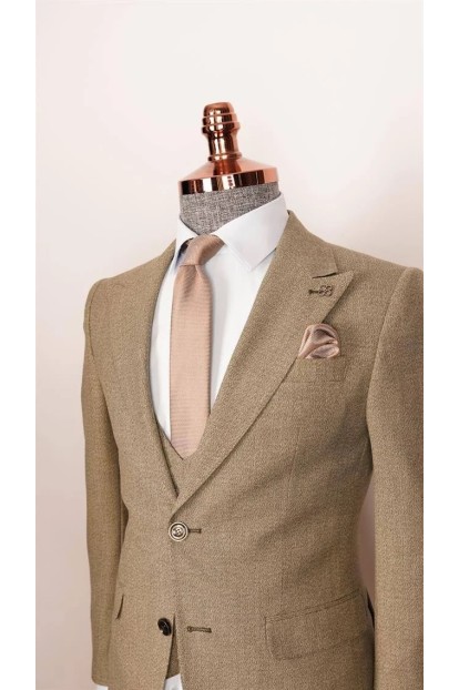 Luxury Custom Tailored Men's Suit - Unmatched Elegance