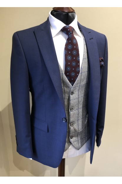 Custom-Made Suits 